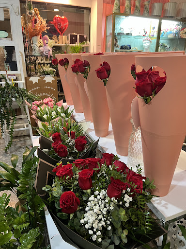 FLOWERING 𝐅𝐥𝐨𝐫𝐢𝐬𝐭𝐞𝐫í𝐚. Enviar flores a domicilio a Ciudad Real