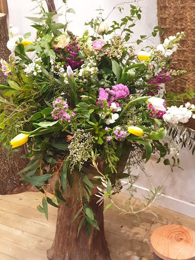 Lourdes Arnau - Estudi Floral