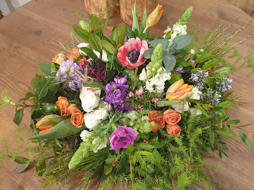 Lourdes Arnau - Estudi Floral