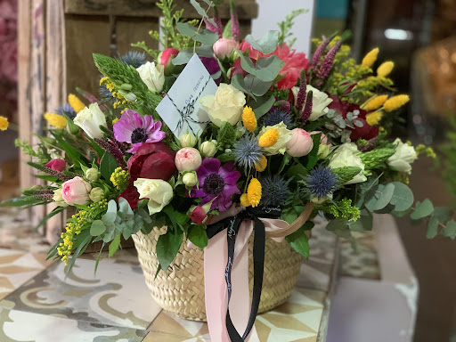 Magnolia Concept Arte Floral